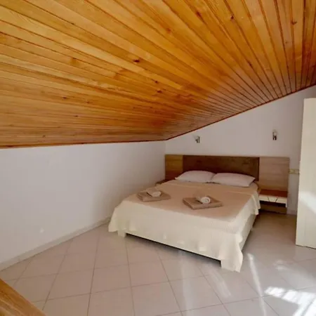 Villa Vivi 2 , 4 Bedroom With Private Pool *